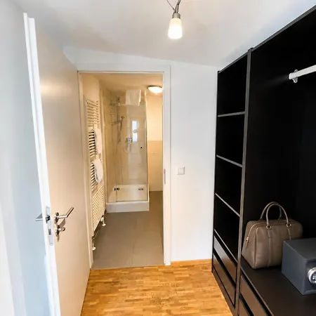 Holiday home Modernes Stadthaus Mit Netflix