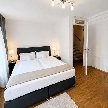 Modernes Stadthaus Mit Netflix